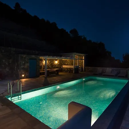 Sun Apartment *